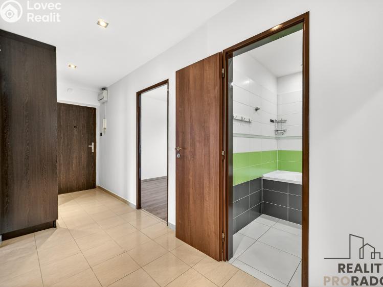 Pronájem bytu 3+1 Pardubice, Partyzánů 349 č. 8