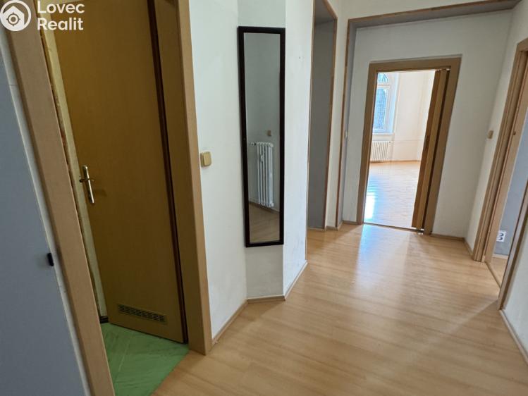 Pronájem bytu 3+1 Karlovy Vary, Foersterova č. 12