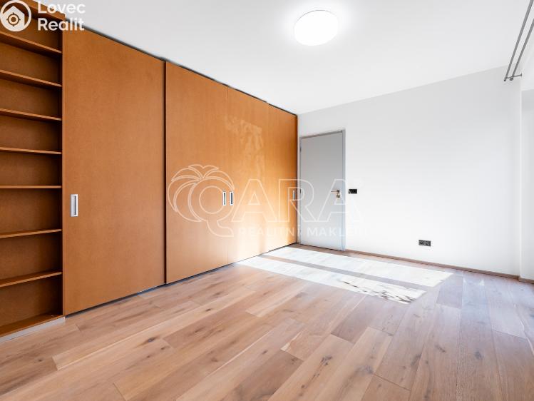 Pronájem bytu 2+KK Roztoky, Wolkerova č. 5