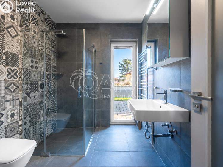 Pronájem bytu 2+KK Roztoky, Wolkerova č. 7