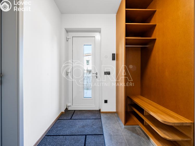 Pronájem bytu 2+KK Roztoky, Wolkerova č. 9