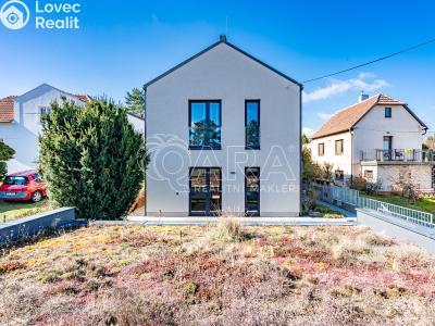 Pronájem bytu 2+KK Roztoky, Wolkerova č. 1