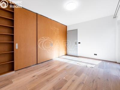 Pronájem bytu 2+KK Roztoky, Wolkerova č. 5