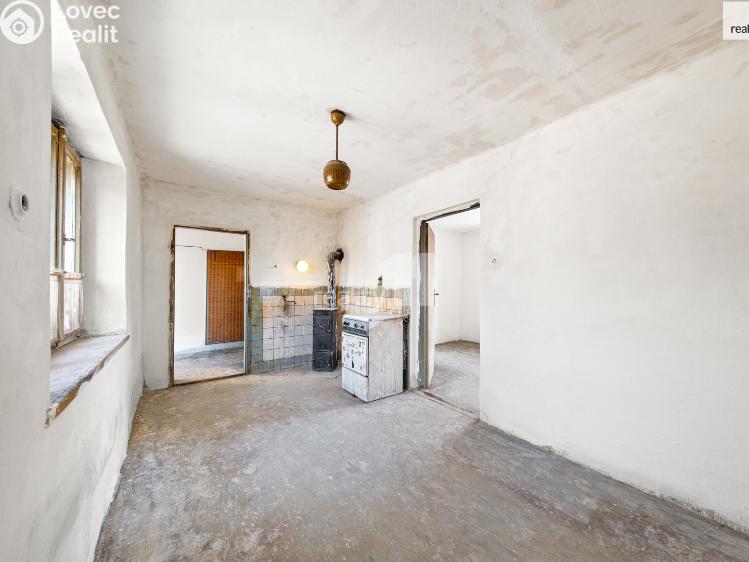 Prodej rodinného domu Tuchoraz č. 7