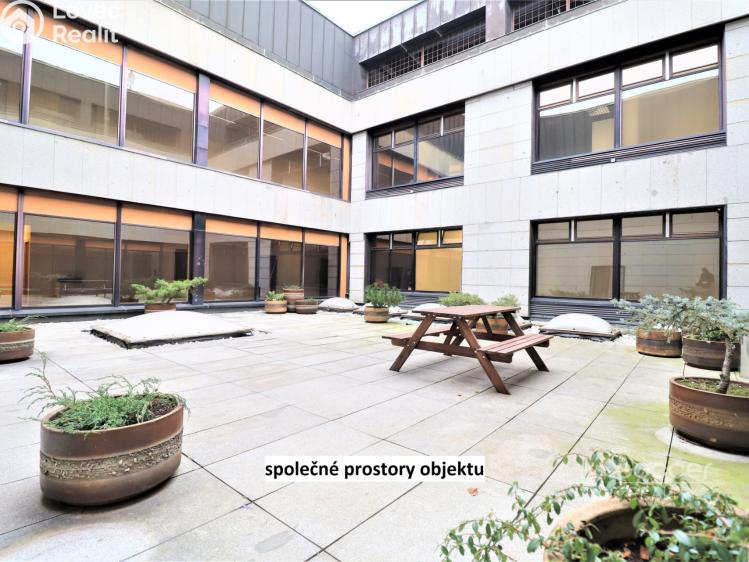 Rent warehouse Praha, Sokolovská č. 9