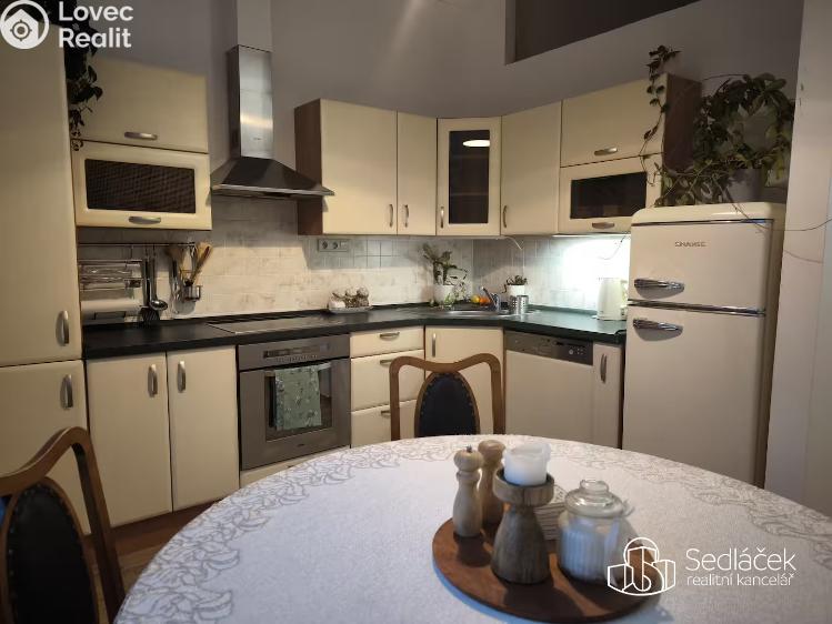 Pronájem bytu 2+1 Karlovy Vary, Vítězná č. 2