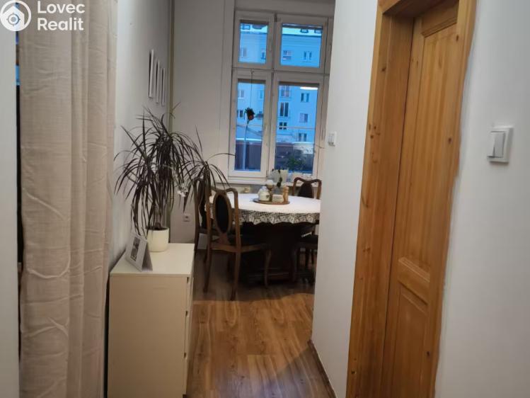 Pronájem bytu 2+1 Karlovy Vary, Vítězná č. 15