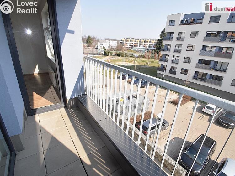 Pronájem bytu 4+KK Praha 22, Oty Bubeníčka č. 6