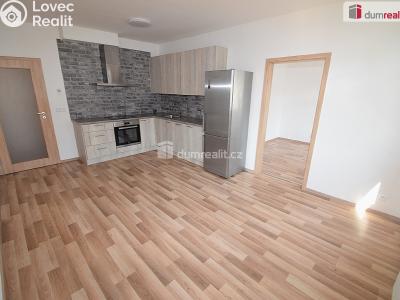 Pronájem bytu 4+KK Praha 22, Oty Bubeníčka č. 2