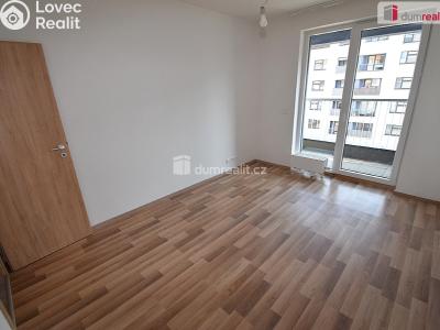 Pronájem bytu 4+KK Praha 22, Oty Bubeníčka č. 5