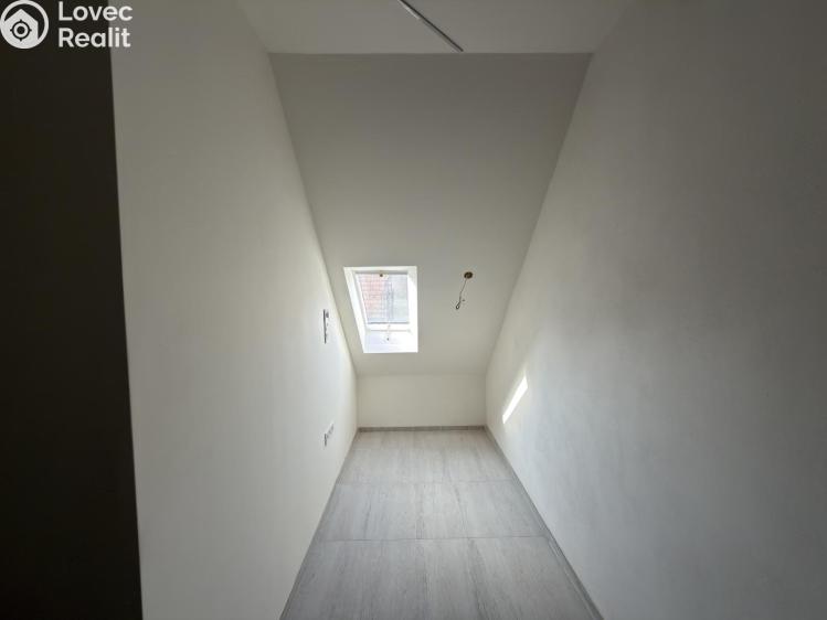 Pronájem bytu 2+1 Praha, Na Jarově č. 8