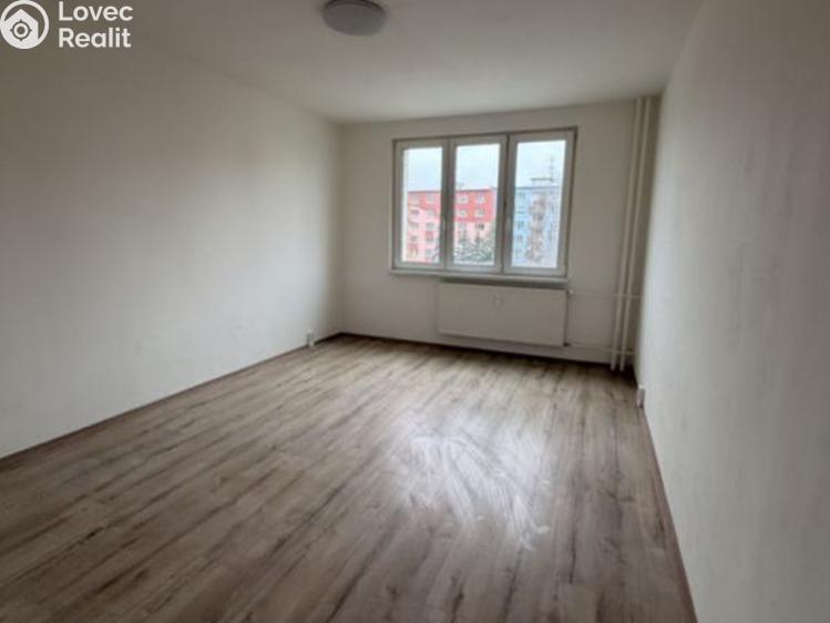 Pronájem bytu 2+1 Chomutov, Školní pěšina č. 5