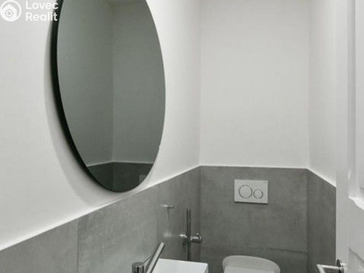 Pronájem bytu 4+KK Praha, náměstí Jiřího z Poděbrad č. 11