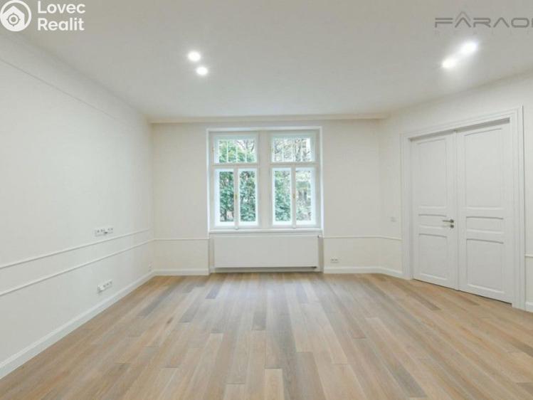 Pronájem bytu 4+KK Praha, náměstí Jiřího z Poděbrad č. 15