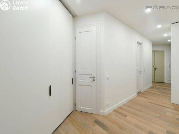 Pronájem bytu 4+KK Praha, náměstí Jiřího z Poděbrad č. 21