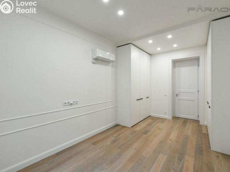 Pronájem bytu 4+KK Praha, náměstí Jiřího z Poděbrad č. 7