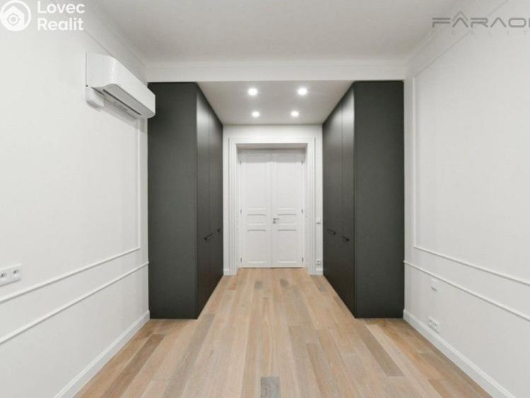 Pronájem bytu 4+KK Praha, náměstí Jiřího z Poděbrad č. 13