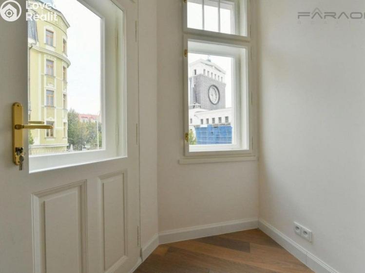 Pronájem bytu 4+KK Praha, náměstí Jiřího z Poděbrad č. 17