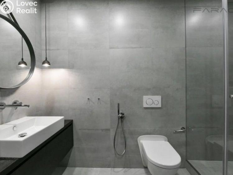 Pronájem bytu 4+KK Praha, náměstí Jiřího z Poděbrad č. 30