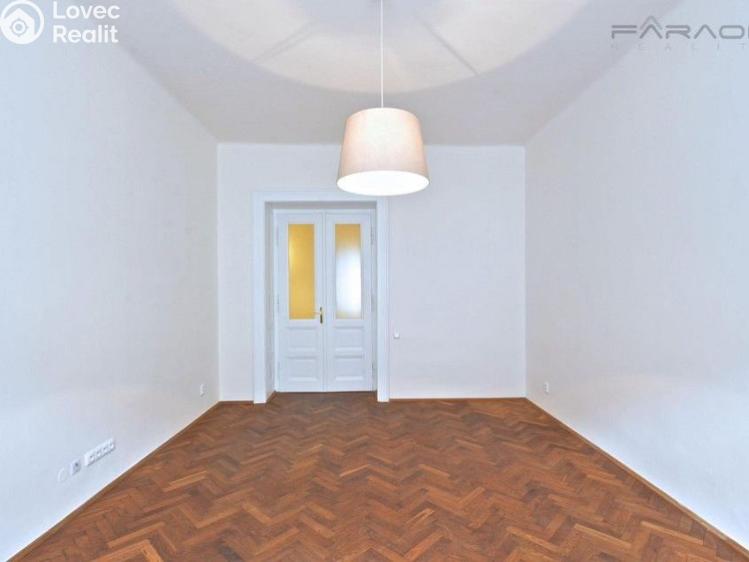 Оренда квартири 3+KK Praha, náměstí Jiřího z Poděbrad č. 7