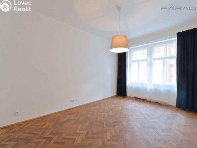 Pronájem bytu 3+KK Praha, náměstí Jiřího z Poděbrad č. 10