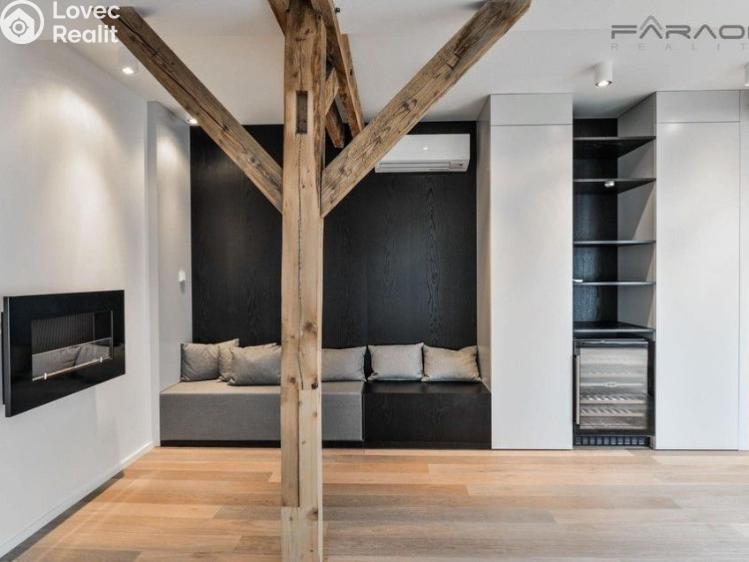 Оренда квартири 3+KK Praha, náměstí Jiřího z Poděbrad č. 28