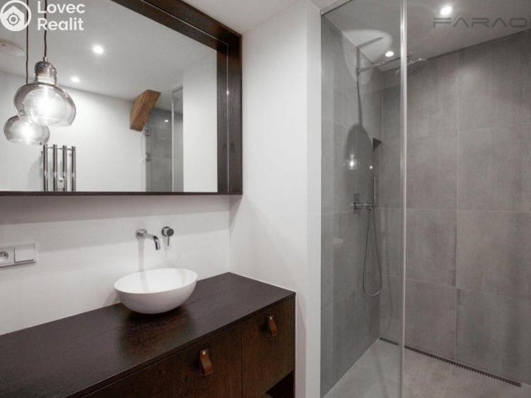 Оренда квартири 3+KK Praha, náměstí Jiřího z Poděbrad č. 7