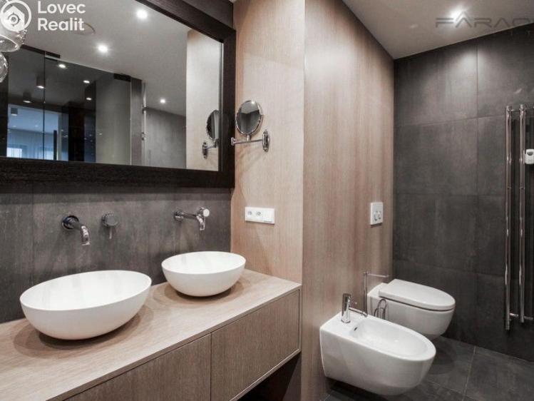 Оренда квартири 3+KK Praha, náměstí Jiřího z Poděbrad č. 15