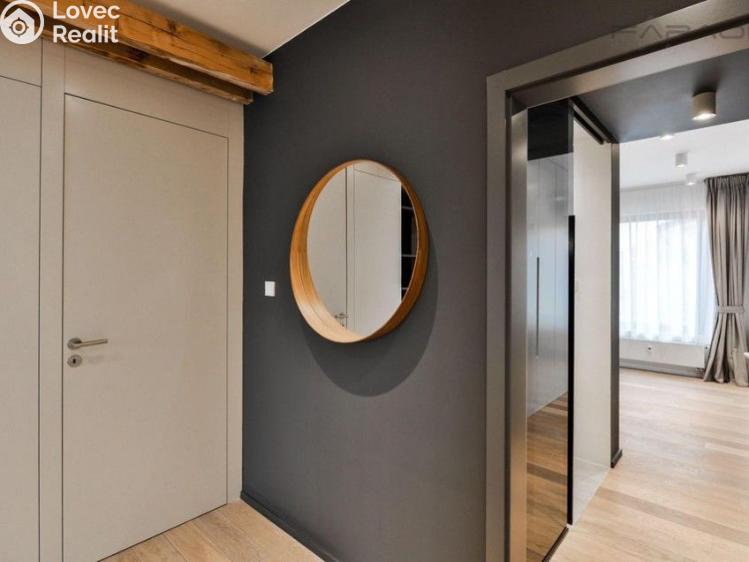 Оренда квартири 3+KK Praha, náměstí Jiřího z Poděbrad č. 24