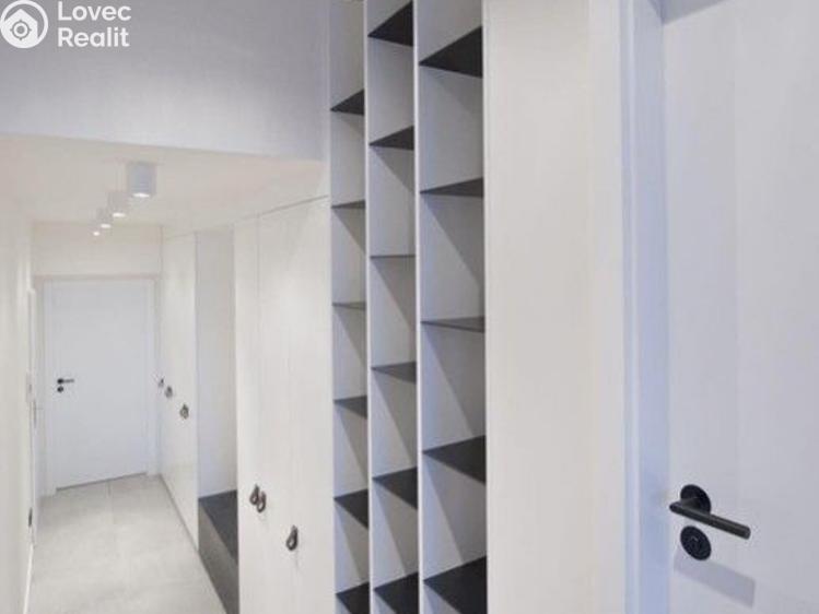 Pronájem bytu 2+KK Praha, náměstí Jiřího z Poděbrad č. 21