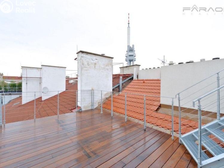 Pronájem bytu 2+KK Praha, náměstí Jiřího z Poděbrad č. 1