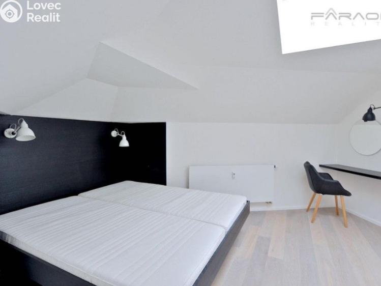 Pronájem bytu 2+KK Praha, náměstí Jiřího z Poděbrad č. 7