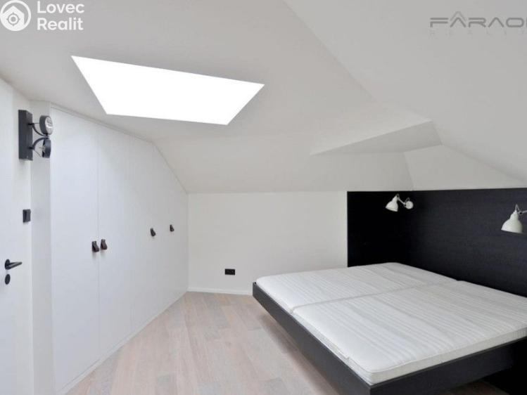 Pronájem bytu 2+KK Praha, náměstí Jiřího z Poděbrad č. 8