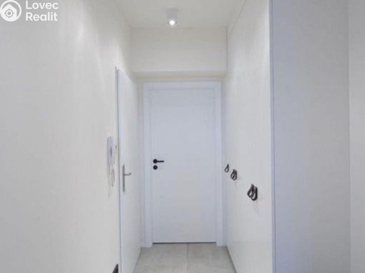 Pronájem bytu 2+KK Praha, náměstí Jiřího z Poděbrad č. 10