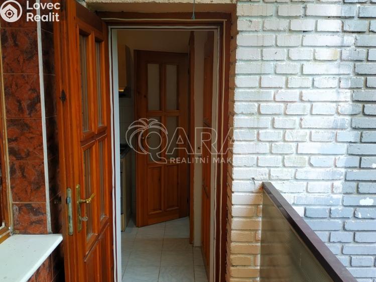 Rent apartment 2+KK Praha, Táborská 749/11 č. 8