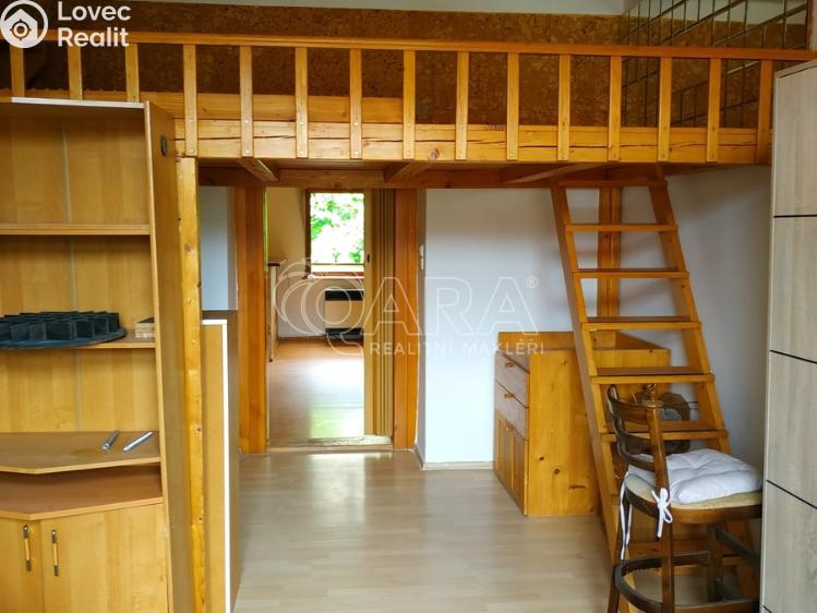 Rent apartment 2+KK Praha, Táborská 749/11 č. 14