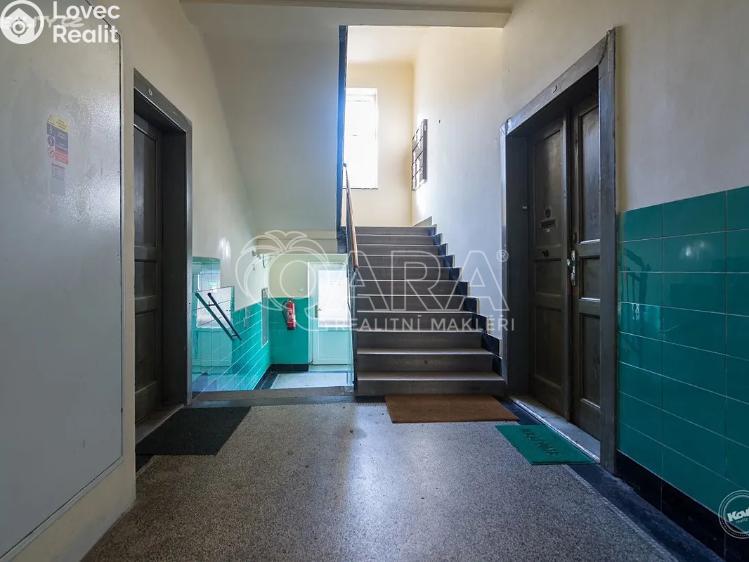 Rent apartment 2+KK Praha, Táborská 749/11 č. 17