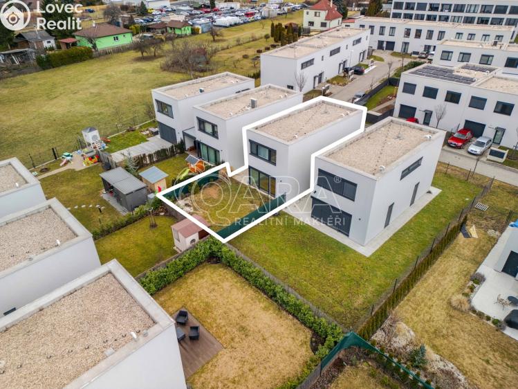 Prodej rodinného domu Praha, Kurta Hubera 1067/11 č. 17