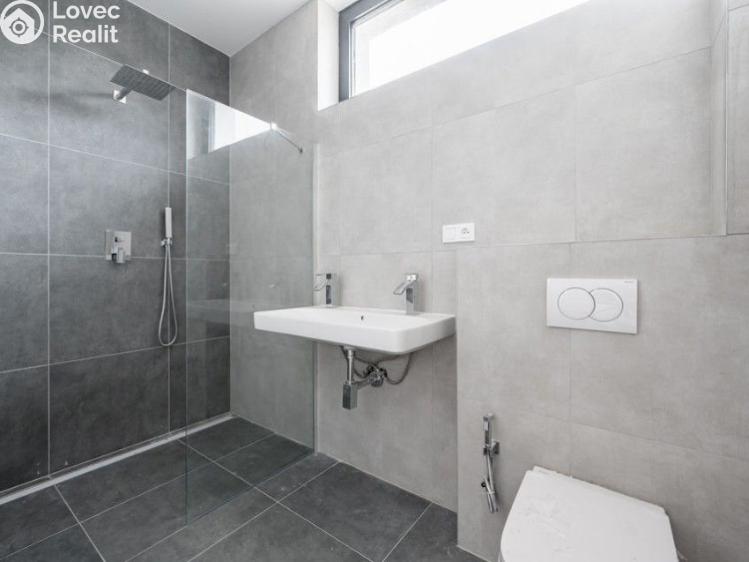 Prodej rodinného domu Ptice č. 10