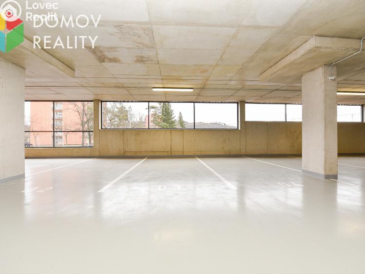 Prodej garážového stání Beroun, Nepilova 2111 č. 4