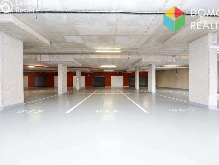 Prodej garážového stání Beroun, Nepilova 2111 č. 1