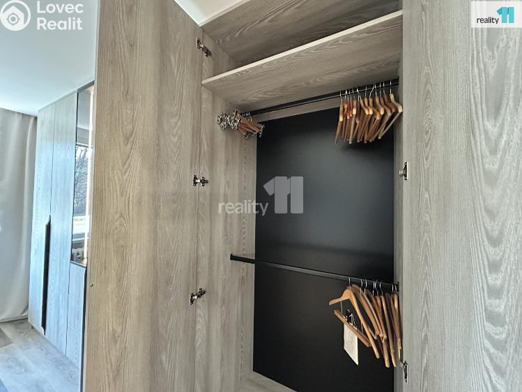 Rent apartment 3+KK Praha 15, Hornoměcholupská č. 26