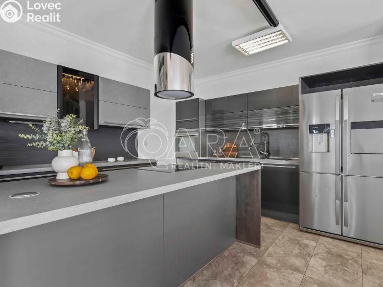 Prodej bytu 2+KK Praha, Tupolevova 741 č. 2