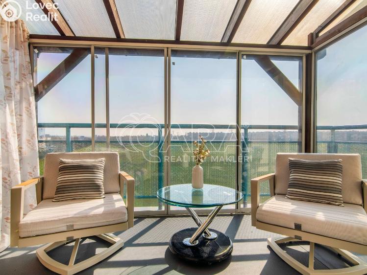 Prodej bytu 2+KK Praha, Tupolevova 741 č. 20