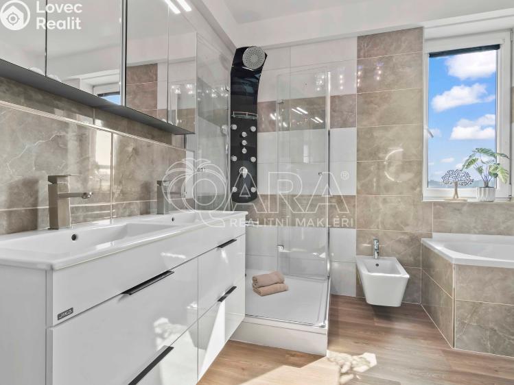 Prodej bytu 2+KK Praha, Tupolevova 741 č. 21