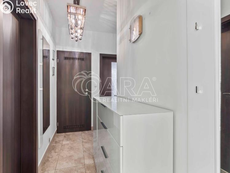 Prodej bytu 2+KK Praha, Tupolevova 741 č. 28