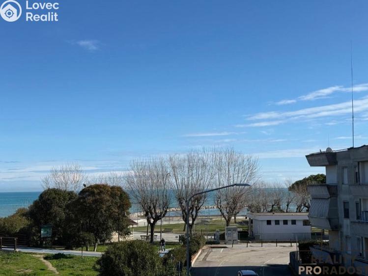 Prodej bytu 2+KK Via Camillo Benso Conte di Cavour,Alba Adriatica,Itálie č. 1
