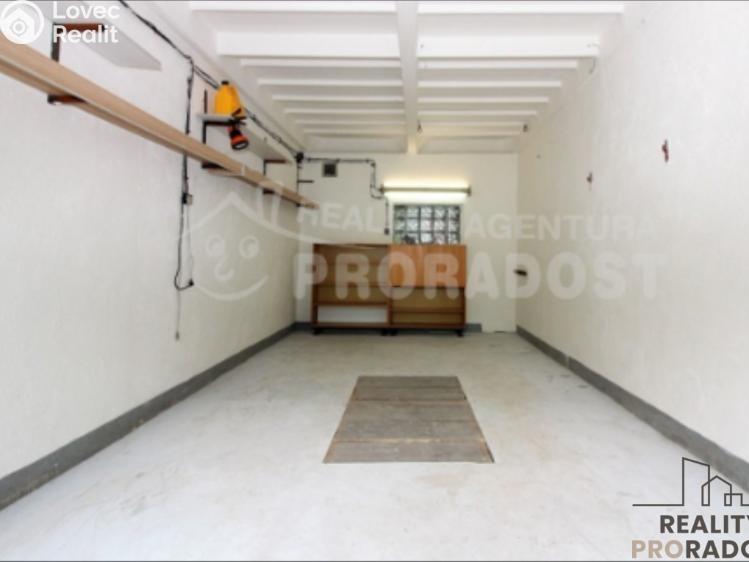 Pronájem garáže Znojmo, Louka č. 2