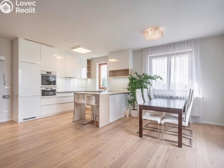 Оренда квартири 3+KK Praha, Prorektorská 672/6 č. 5