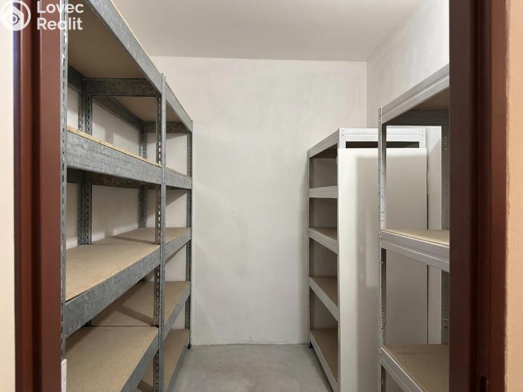 Pronájem bytu 3+KK Praha, Prorektorská 672/6 č. 28